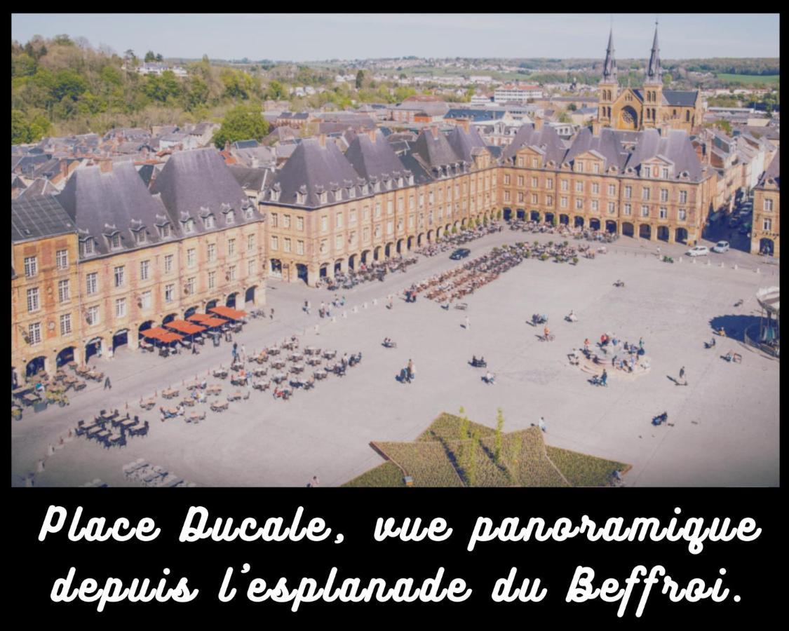 Charleville-Mezieres: Belle Vue Place Ducale Екстериор снимка